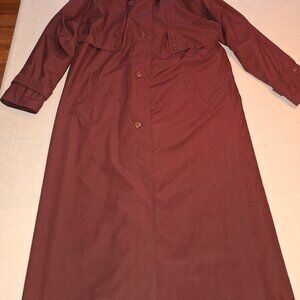 Ladies Maroon Trenchcoat w/ Additional Lining
